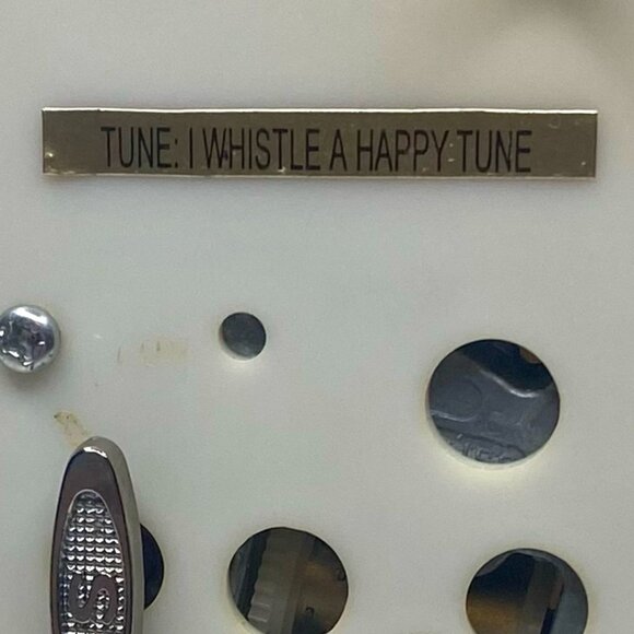 Vintage Music Box Plays "I Whistle a Happy Tune" Features Birds in a Tree House - Picture 14 of 15